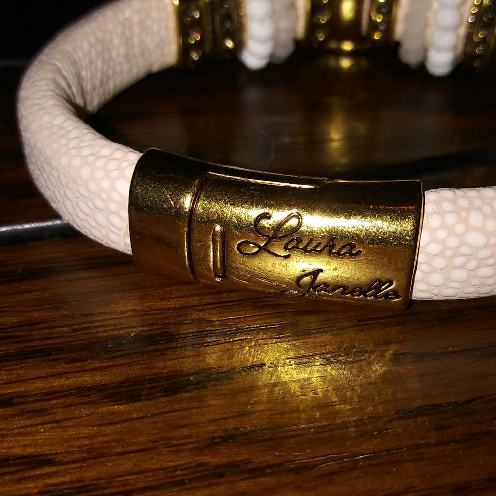 Laura janelle bracelet